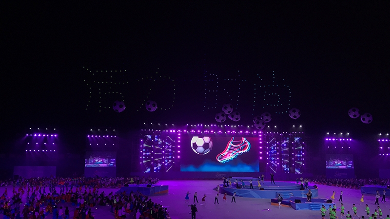 青島燈光音響租賃,青島演出設(shè)備租賃,青島LED屏租賃,青島舞美制作搭建