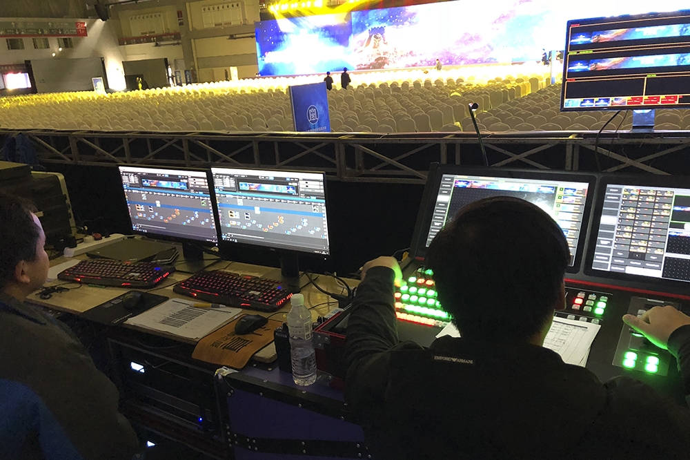 青島燈光音響租賃,青島演出設備租賃,青島LED屏租賃,青島舞美制作搭建