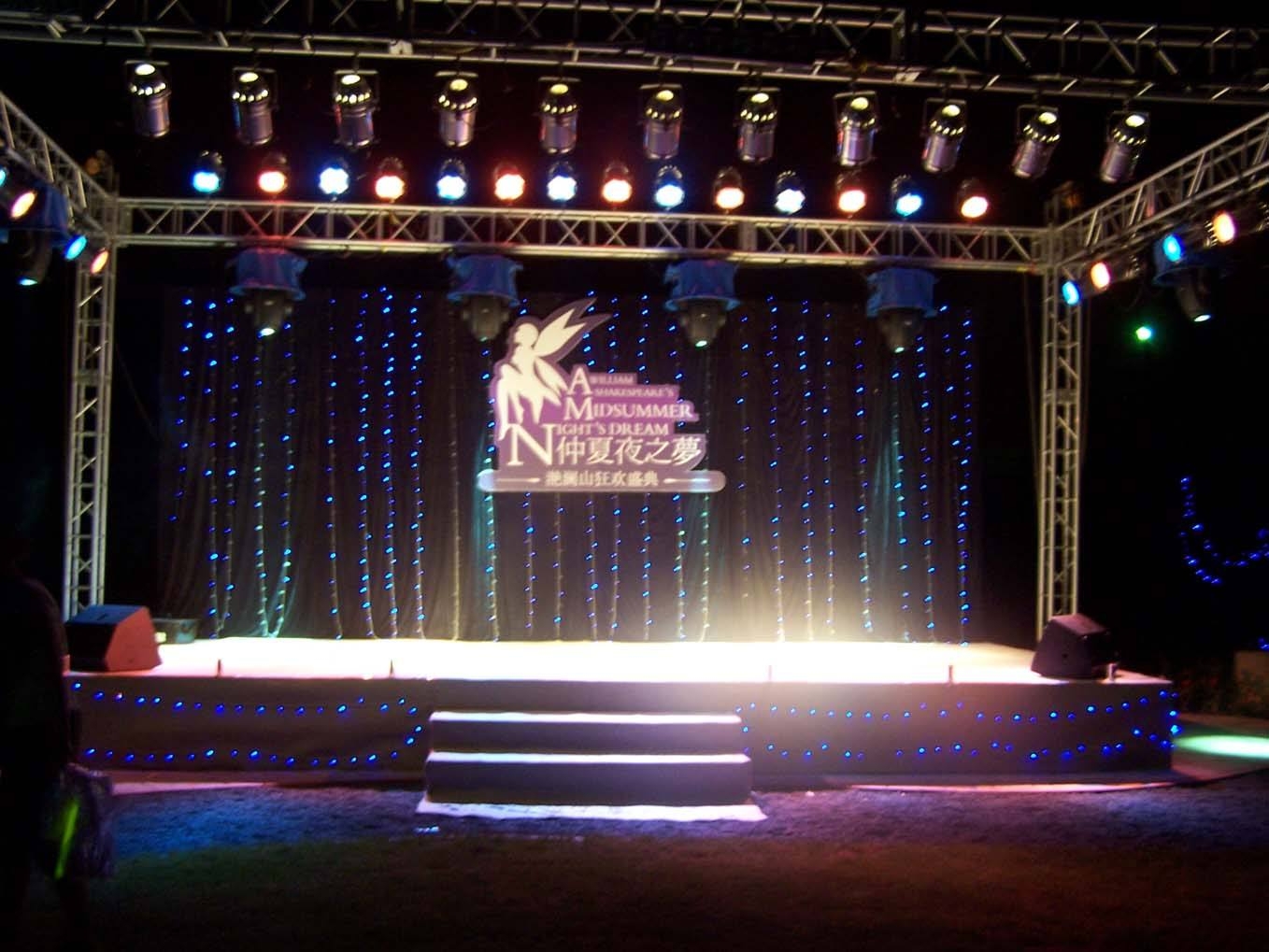 舞臺搭建需要哪些設(shè)備?